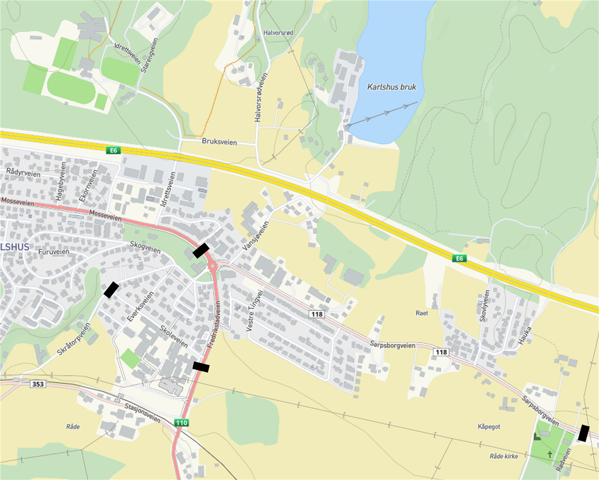 Kartutsnitt fra Karlshus sentrum med markert stengte veier - Klikk for stort bilde